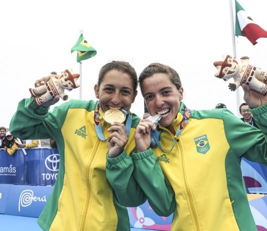 Com dobradinha brasileira no triatlo, Luisa Baptista conquista o primeiro ouro do Brasil em Lima