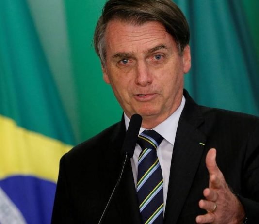 ‘Talvez pegue uma cana aqui no Brasil’, diz Bolsonaro sobre Glenn Greenwald