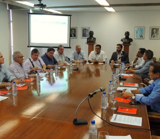 Secretário de Desenvolvimento Econômico se reúne com empresários de Campina Grande e recebe demandas