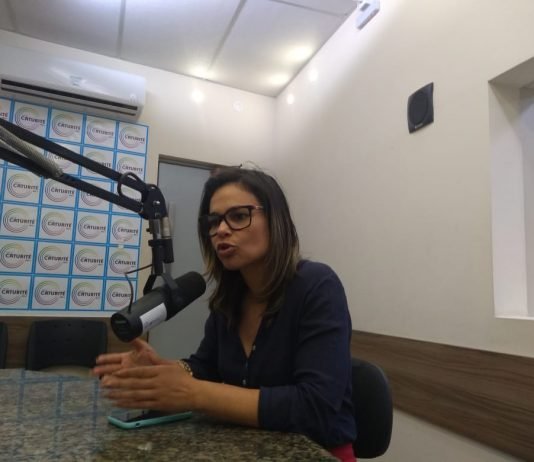 Secretária de Desenvolvimento Econômico, Rosália Lucas, se coloca à disposição para eventual disputa à CMCG