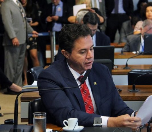 Veneziano apresenta emenda à MP 905 para suprimir do texto o fim da obrigatoriedade do registro para atuação de jornalistas