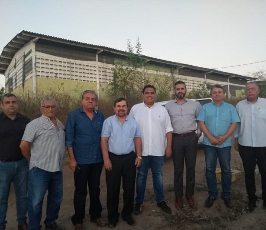 Gustavo Feliciano visita distritos industriais de CG acompanhado de empresários