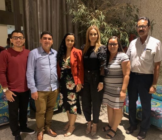 Daniella Ribeiro recebe professores no projeto Você no Senado, em Brasília