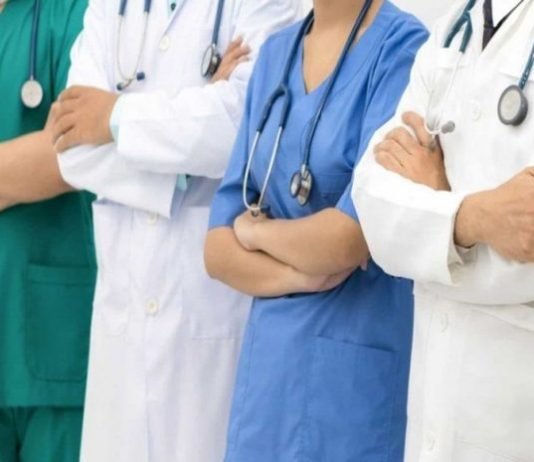 Plano de saúde recebe inscrições para mais de 500 vagas temporárias de enfermeiros e técnicos de enfermagem