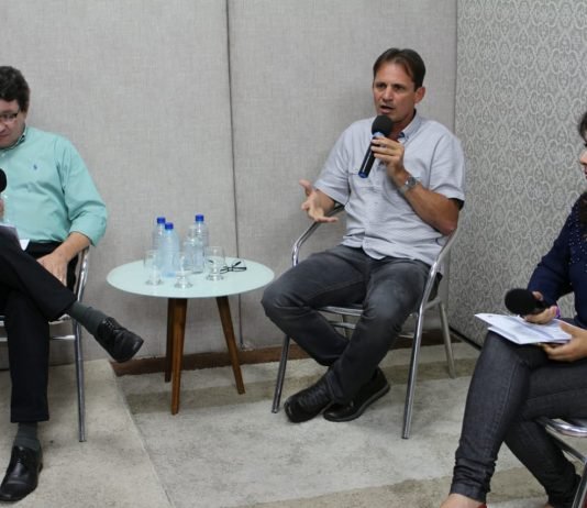 Prefeitura de Queimadas-PB lança novo canal de atendimento para população tirar dúvidas sobre a pandemia e avaliar o conjunto de medidas adotadas