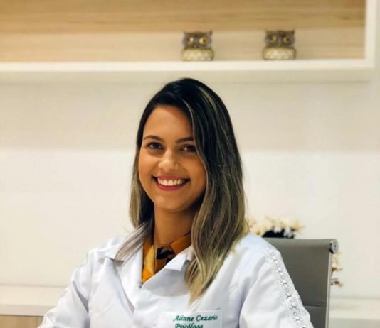 Psicóloga alerta: sentir-se inútil, tristeza profunda e incapacidade de cuidar do bebê são sinais de depressão pós-parto