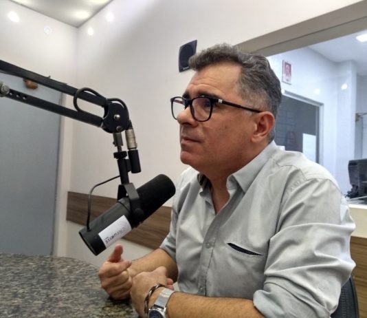 Suposta indefinição de Romero sobre candidato “é cortina de fumaça”, diz Artur Bolinha