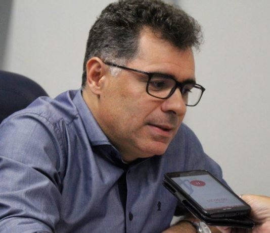 Bolinha comemora redução do número de casos de covid-19 em CG após reabertura do comércio