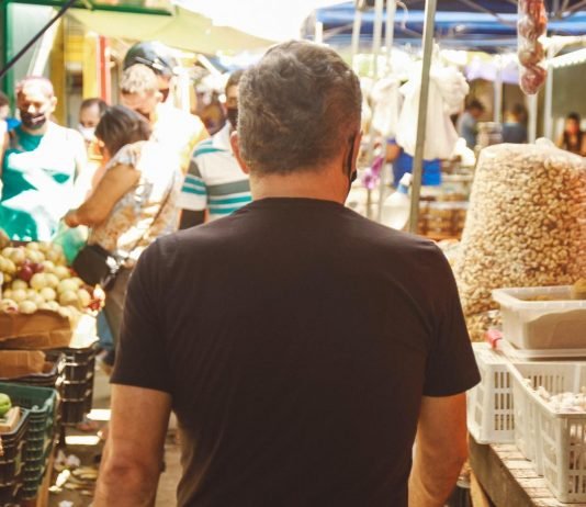 Bolinha sobre Feira Central de CG: “Entregue à própria sorte”