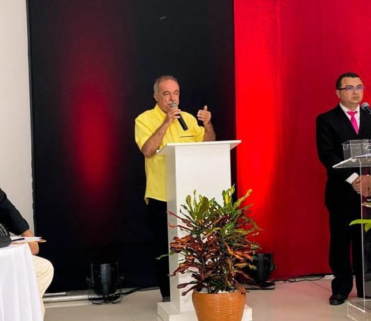 No Sintab, Inácio Falcão promete diminuir a quantidade exorbitante de contratados e comissionados na PMCG, e fazer concursos públicos