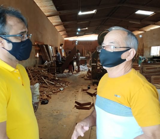 Waldeny visita Centro de Madeira e volta a defender importância do microcrédito