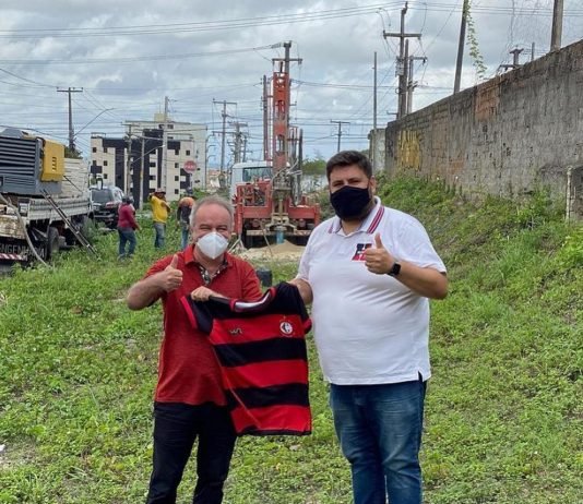 Inácio Falcão doa perfuração de poço artesiano ao Campinense Clube. Clube vai economizar R$ 180 mil por ano com água