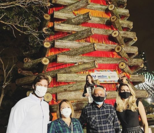 Eva prestigia abertura do São João virtual ao lado do Prefeito Bruno Cunha Lima