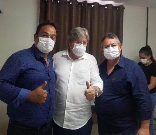 Suplente de vereador em CG, Emerson Cabral, define apoio à reeleição de João Azevêdo