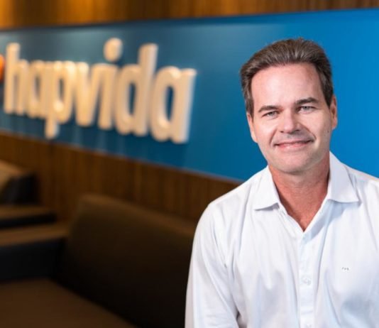 Sistema Hapvida: Jorge Pinheiro recebe o Prêmio Nacional do IBEF