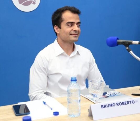 Debate na Arapuan: Bruno Roberto garante empenho para combater ativismo judicial quando chegar ao Senado
