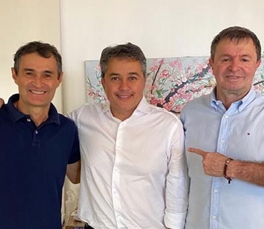 Candidato do PL, Moacir Rodrigues, escolhe apoiar Efraim para o Senado