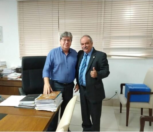 A pedido de Inácio Falcão, governo garante transporte intermunicipal gratuito no 2° turno das eleições