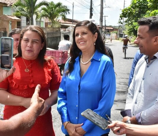 Lígia visita obras em Bayeux e destaca importância das ações na qualidade de vida da população