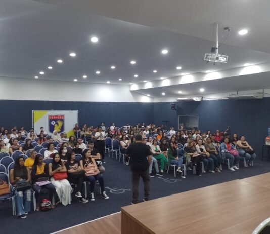 UNINASSAU Campina Grande recepciona novos estudantes