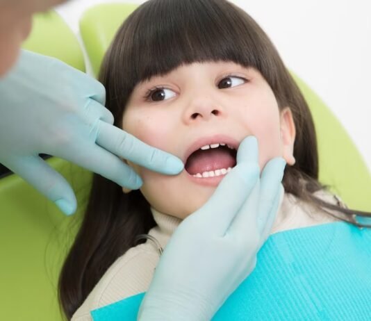 Doces: Saiba as consequências do consumo para os dentes das crianças