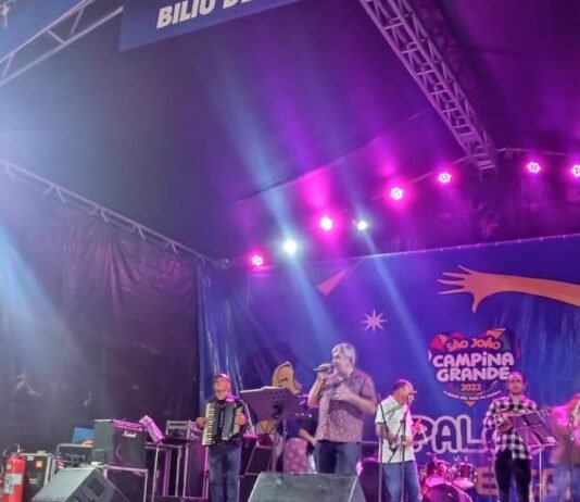 Palco Cultural recebeu Kaká do Forró, Banda Magia e apresentações de dança