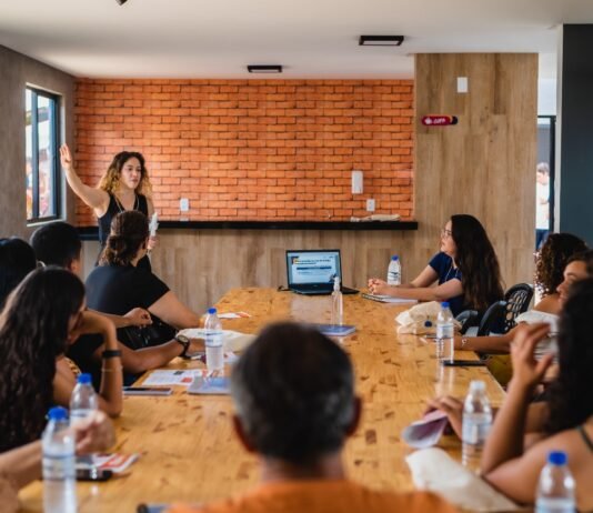 Construtora investe em espaços de trabalho compartilhados nos condomínios