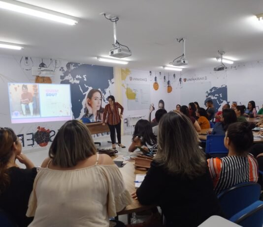 Relacionamentos saudáveis é tema de curso realizado na UNINASSAU