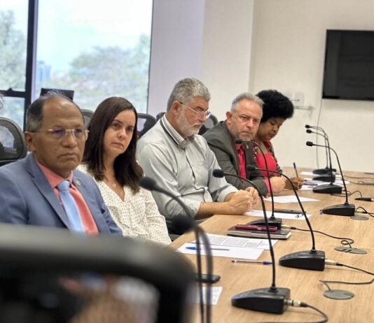 CMCG participa de reunião no MP que discutiu situação da hemodiálise no Hospital Antônio Targino