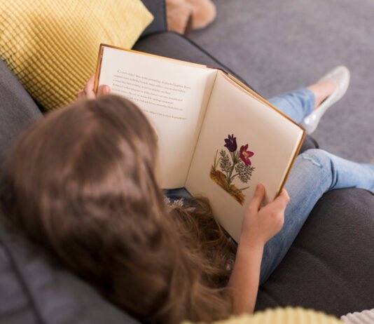Saiba a importância de incentivar a leitura na infância