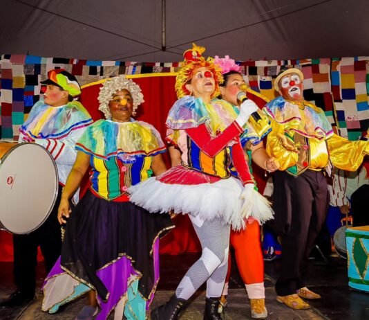 Arretado Produções lança Projeto “Aqui e Ali tem Teatro” em parceria com o Colégio Interactivo