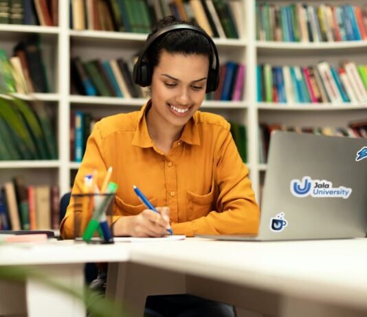 Últimos dias para concorrer a 80 bolsas gratuitas de graduação em tecnologia