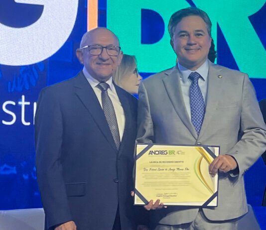 Cartórios no século XXI: Congresso debateu Inteligência Artificial e celebrou líderes do setor