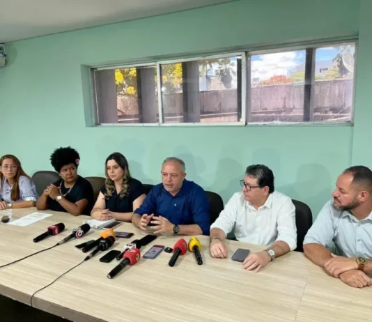 Anderson Pila revela que oposição vai convocar Dalton Gadelha e secretário de saúde para esclarecimentos na Câmara de Campina Grande