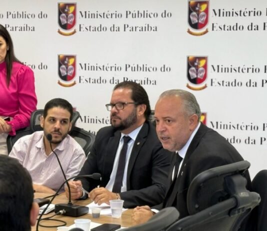 Vereador Anderson Pila defende permanência de comerciantes em área afetada por obra de duplicação