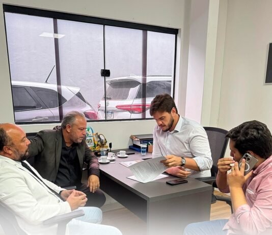 Ônibus: vereador Anderson Pila discute com Executivo projeto de gratuidade para idosos a partir de 60 anos