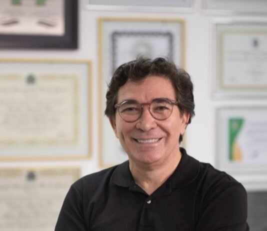 Jânyo Diniz recebe título de cidadão campinense