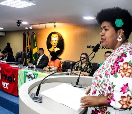 Jô Oliveira: Audiência Pública debate Projeto de Lei Federal que estabelece piso salarial nacional dos garis