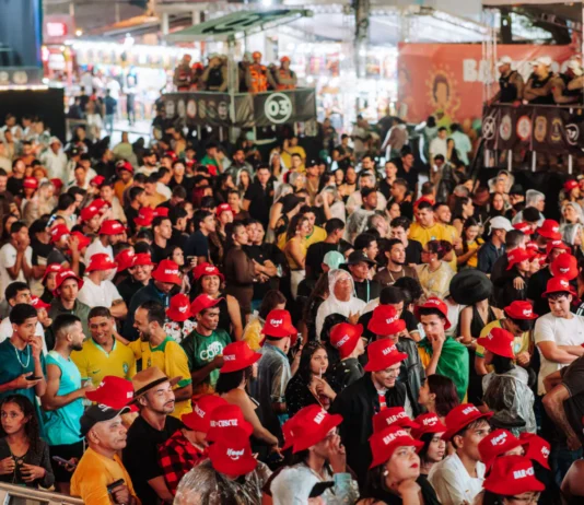 Chuva, gols e forró: o sextou n’O Maior São João do Mundo