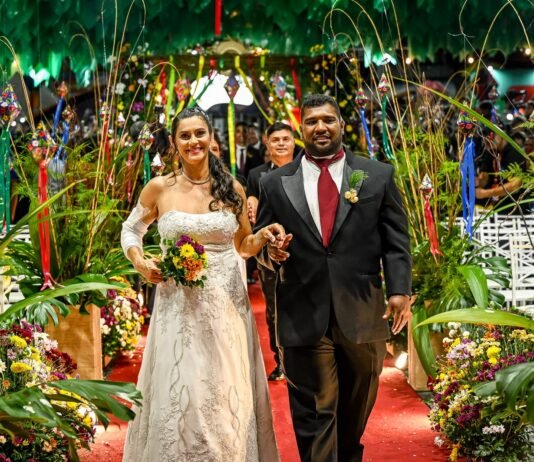 Casamento Coletivo mobiliza dia inteiro de preparação e emoção até o grande “sim” no Parque do Povo
