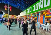 Cortejo de pífanos e percussão leva tradição e identidade cultural ao Parque do Povo