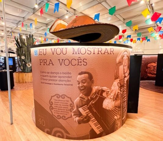Autor do livro que inspirou a exposição Luiz Gonzaga – 110 anos do nascimento participa de noite de autógrafos neste sábado em Campina Grande